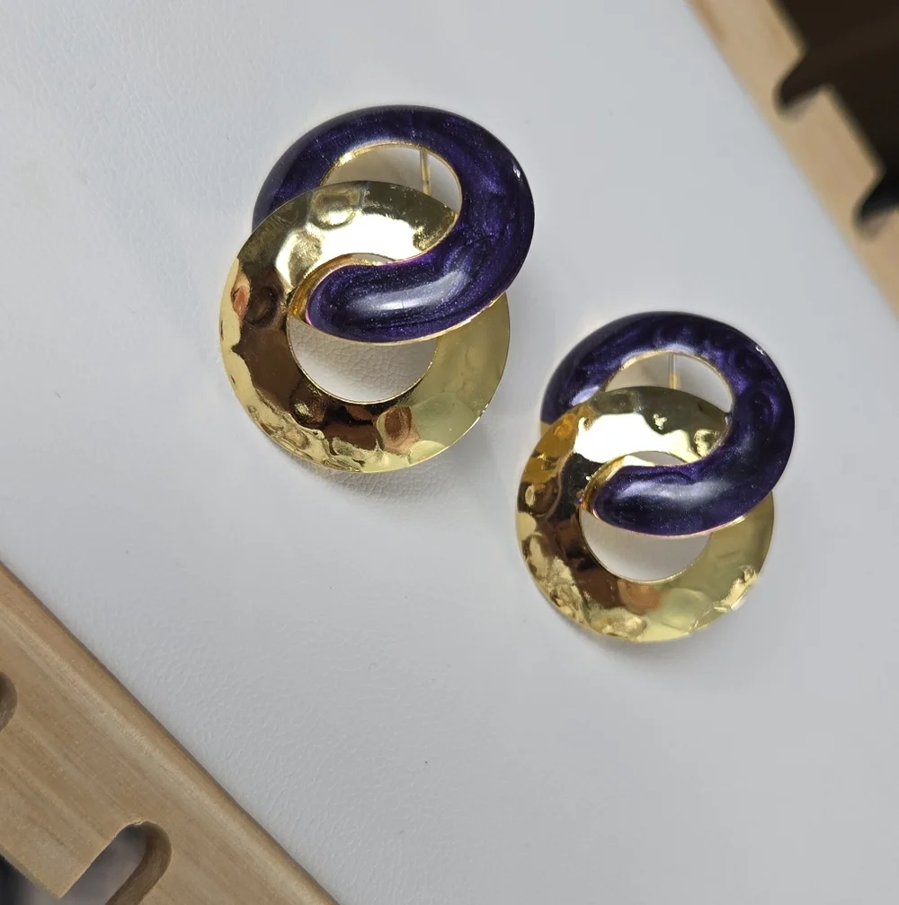 Elegant Purple and Gold Interlinked Earrings Stud Earrings - Picture 7 of 14